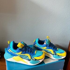 Puma Blue and Yellow Boy’s Sneakers size 6.